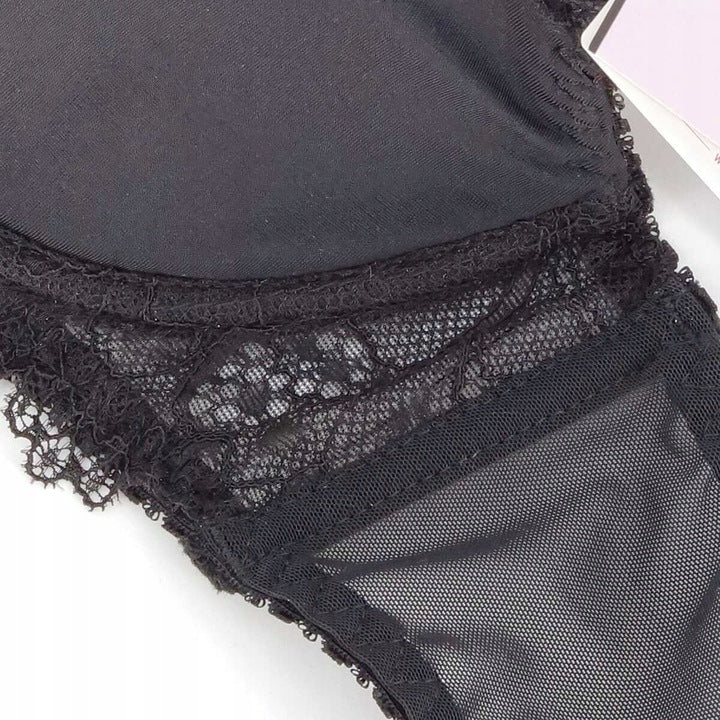 „Triumph“ – (4 vnt. pakuotė) Šio sezono perkamiausia liemenėlė. Šiandien taikoma 50 % nuolaida.